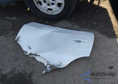 2024 Toyota Grand Highlander Xle из США, поврежденный, VIN 5TDAAAB54RS056968